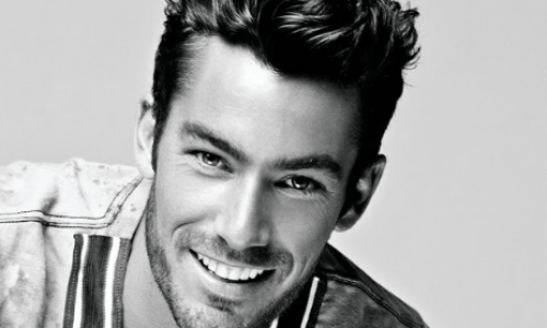 Aaron Diaz