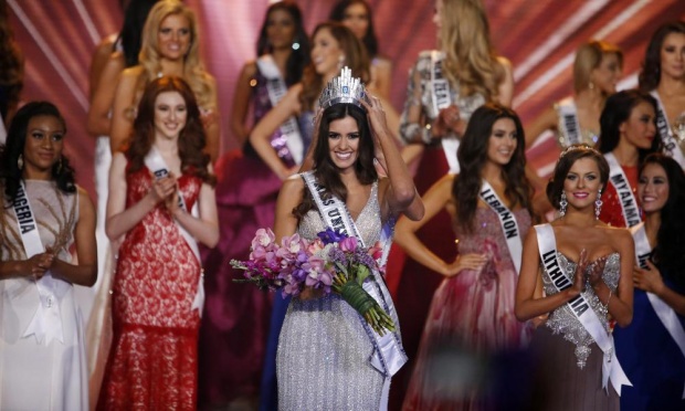 NYFA Awards Miss Colombia with Scholarship